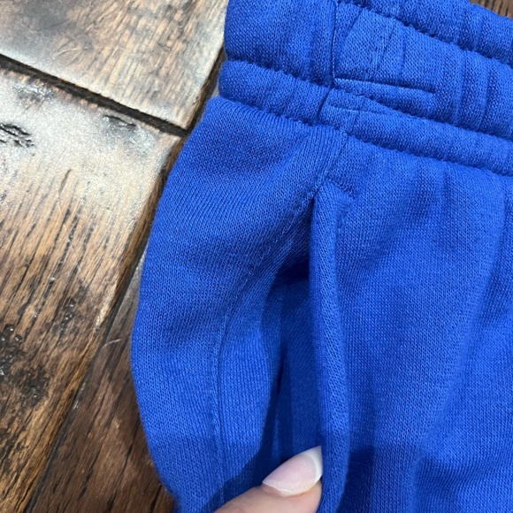 Nike joggers - 2T - new with tags - Picture 2 of 3